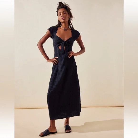 Free People Nalani Midi Tie Front Black Dress - NWT size Large - Picture 1 of 5